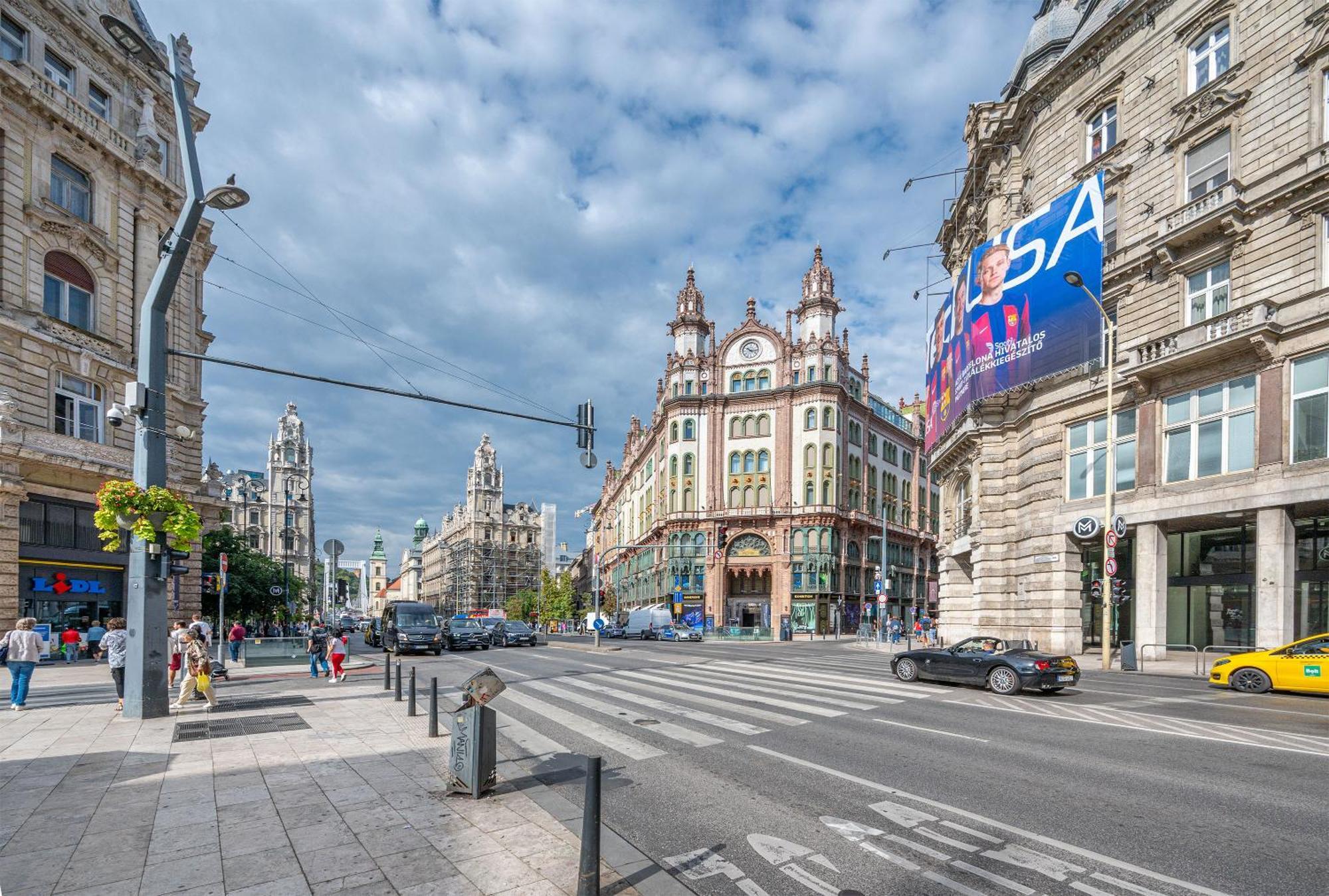 M&M Apartment - Ferenciek Tere Budapest Exterior photo